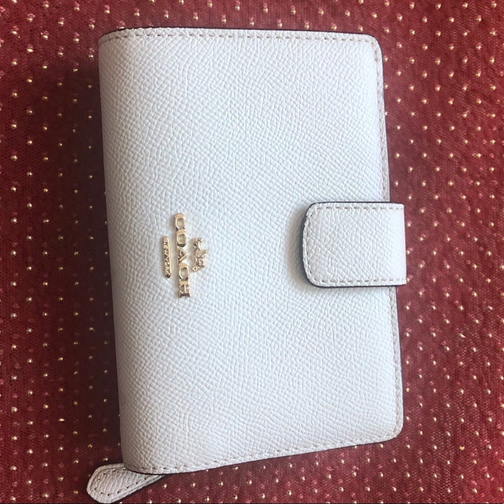 COACH NY MEDIUM WALLET WHITE